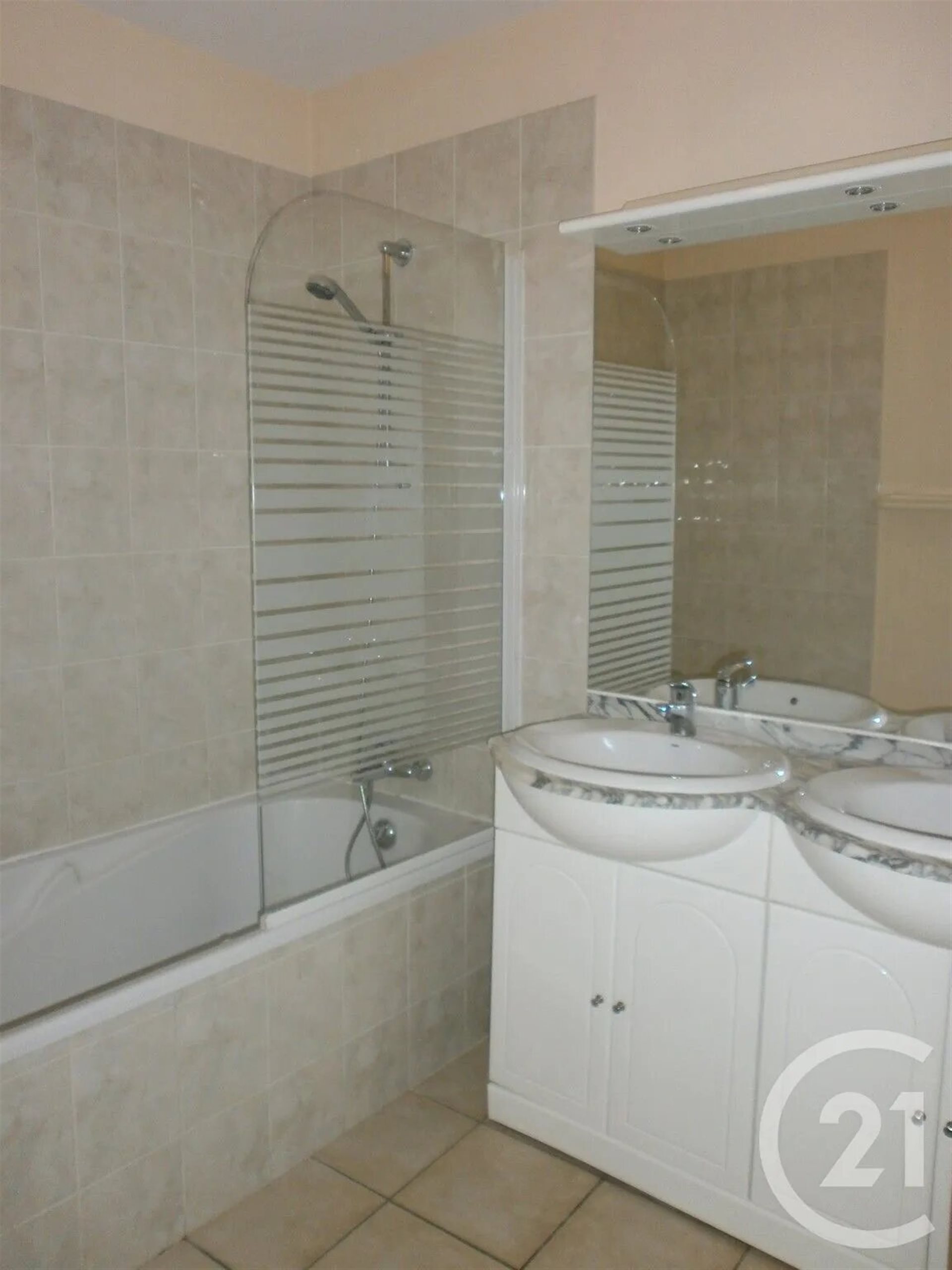 Appartement à louer, 52m², Pézenas