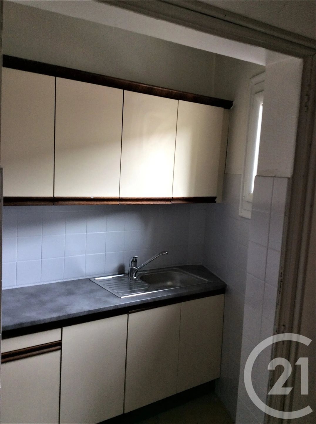 Maison à louer, 76m², Montagnac
