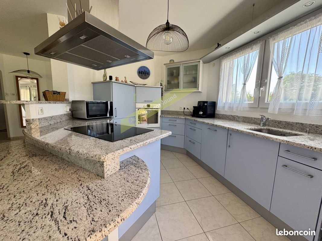 Maison à vendre, 114m², Hégenheim