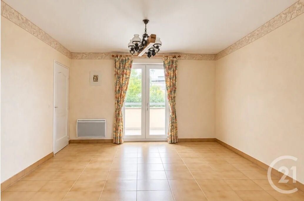 Appartement à vendre, 74m², Rambouillet