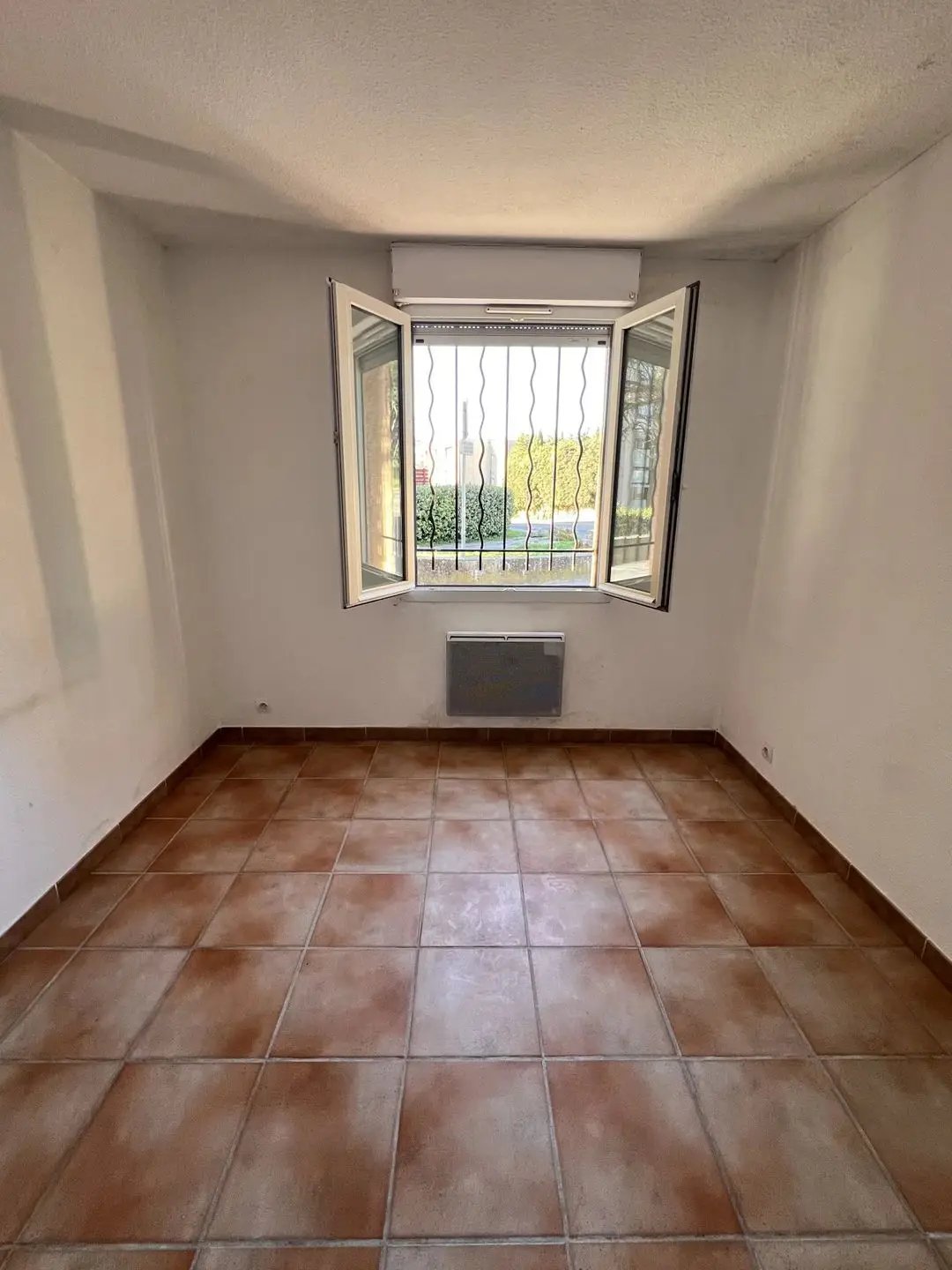 Appartement à vendre, 2m², Beaucaire