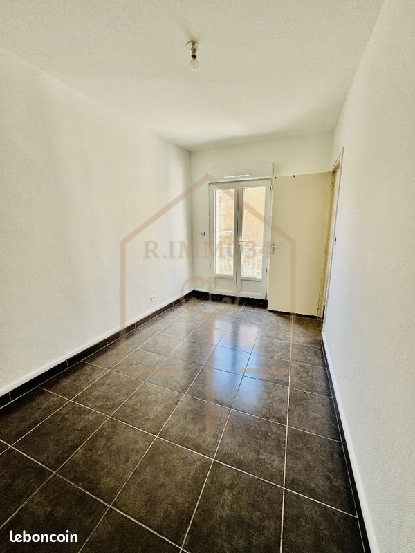 Appartement à louer, 29m², Florensac