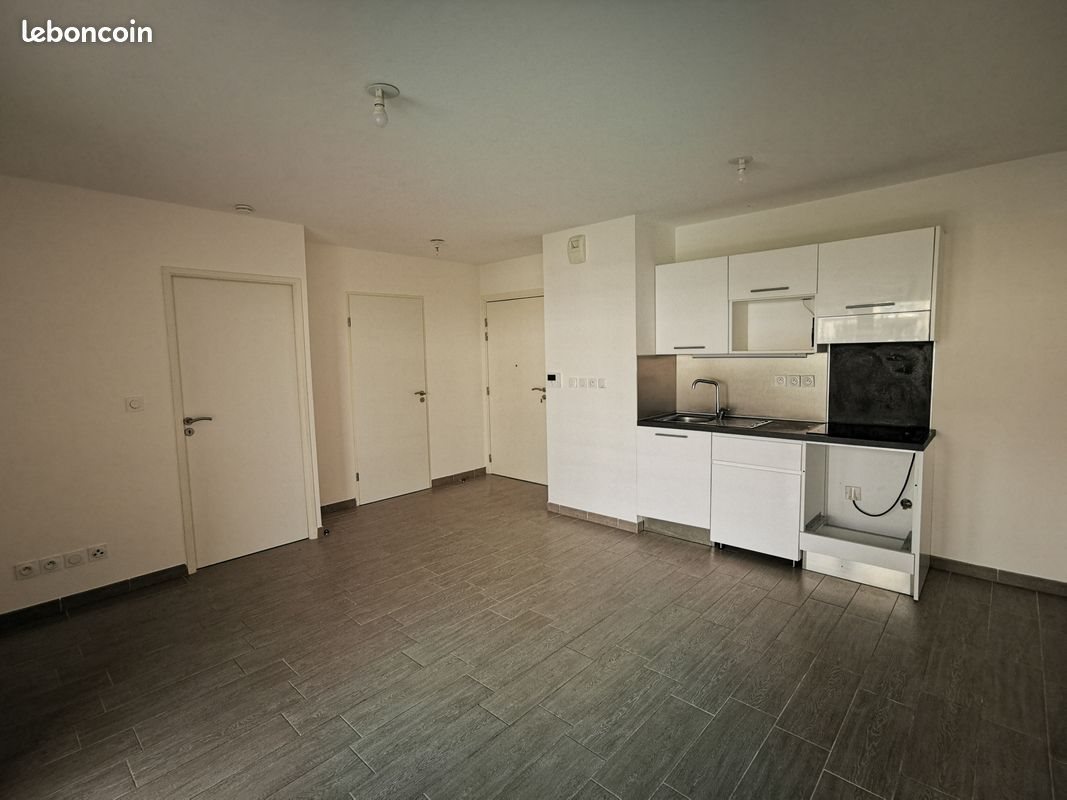 Appartement à louer, 39m², La Londe-les-Maures