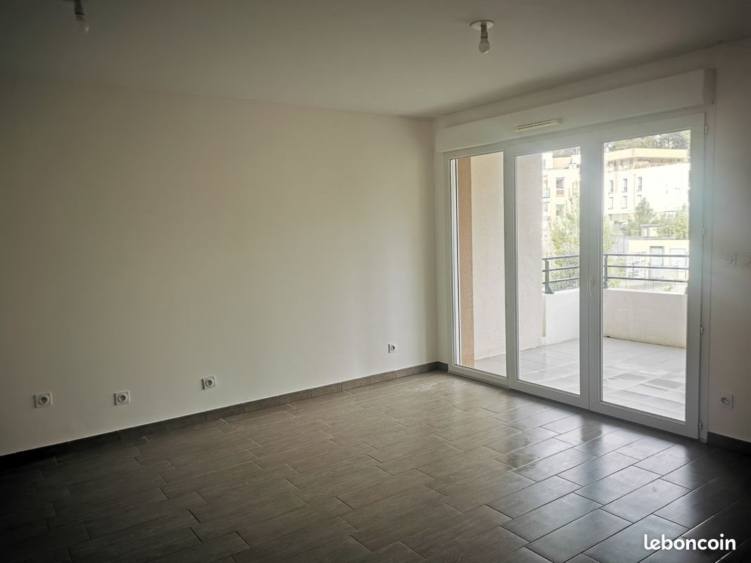 Appartement à louer, 39m², La Londe-les-Maures