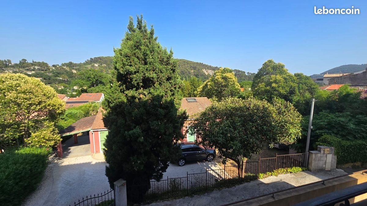 Appartement à vendre, 61m², Solliès-Toucas