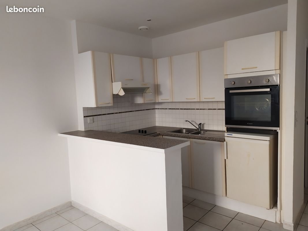 Appartement à louer, 23m², La Londe-les-Maures