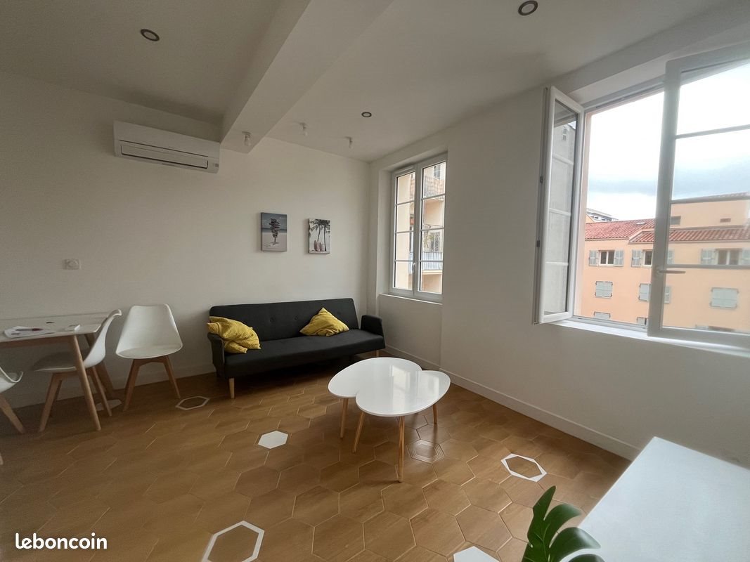 Appartement à louer, 35m², Toulon