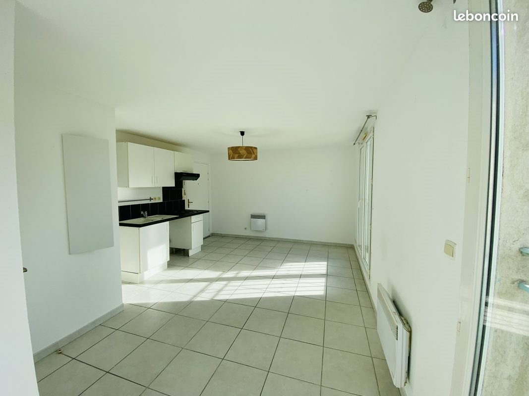 Appartement à louer, 24m², Pierrefeu-du-Var
