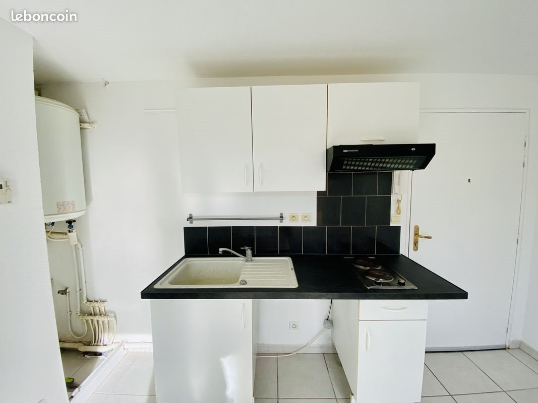 Appartement à louer, 24m², Pierrefeu-du-Var