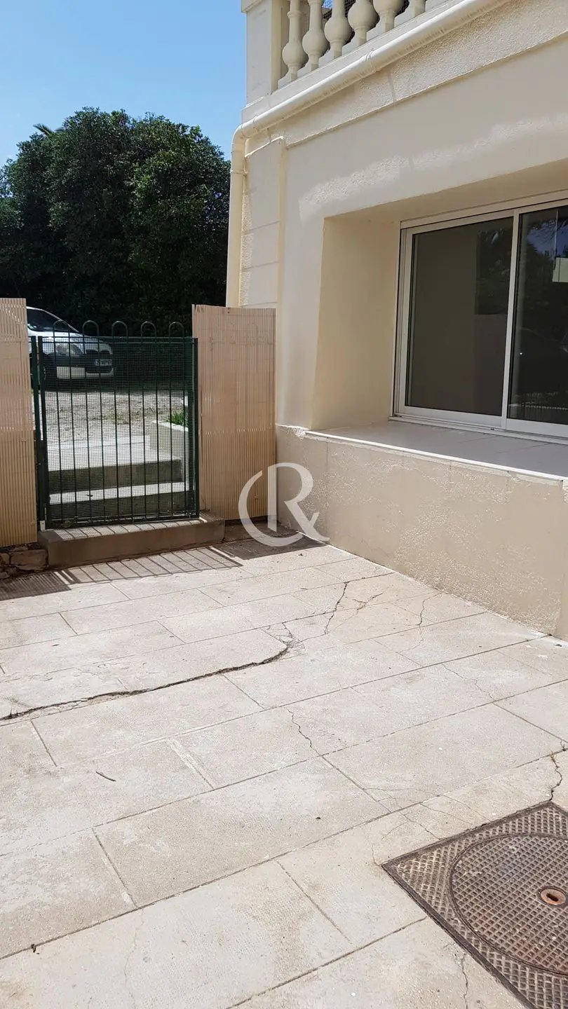 Appartement à louer, 68m², Hyères