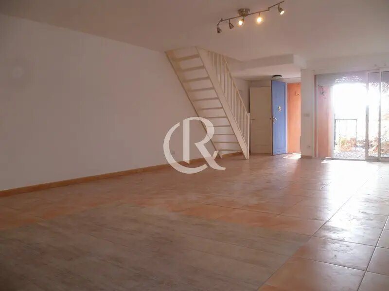 Maison à louer, 88m², Hyères