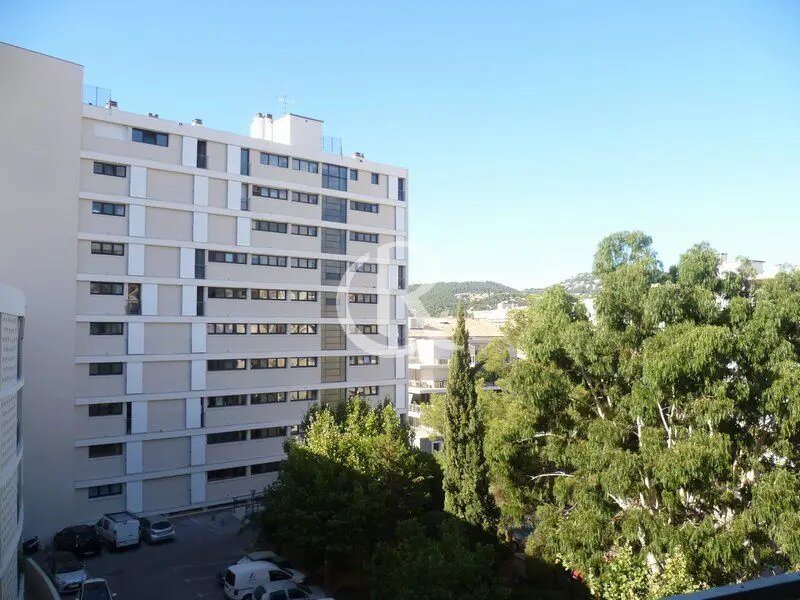 Appartement à louer, 59m², Hyères