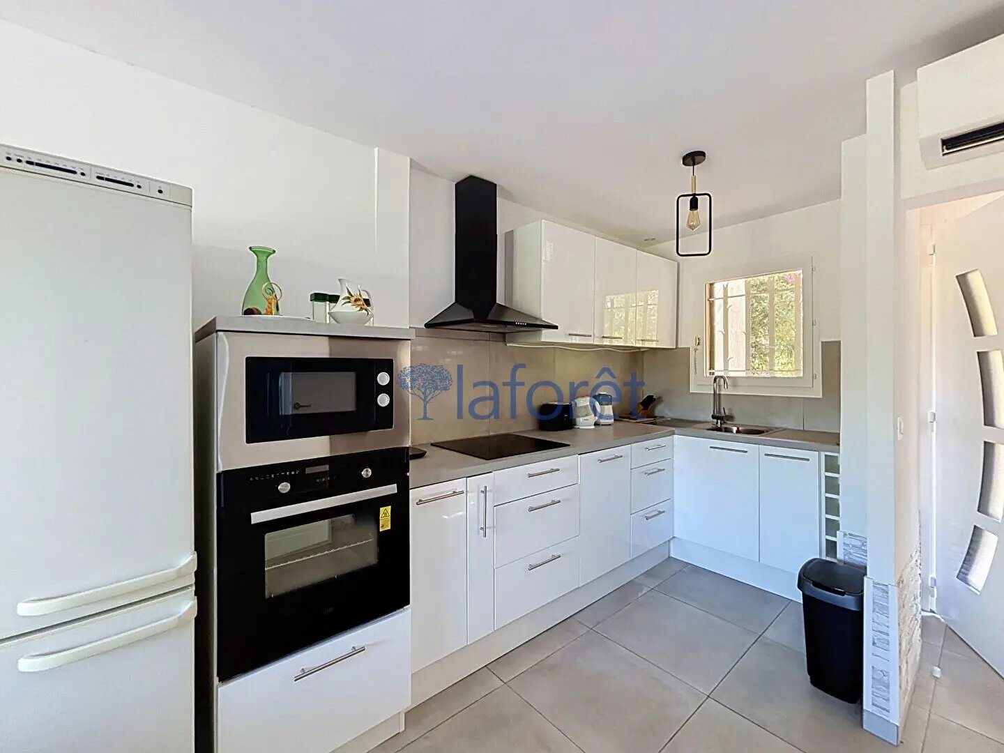 Maison à louer, 57m², Carqueiranne