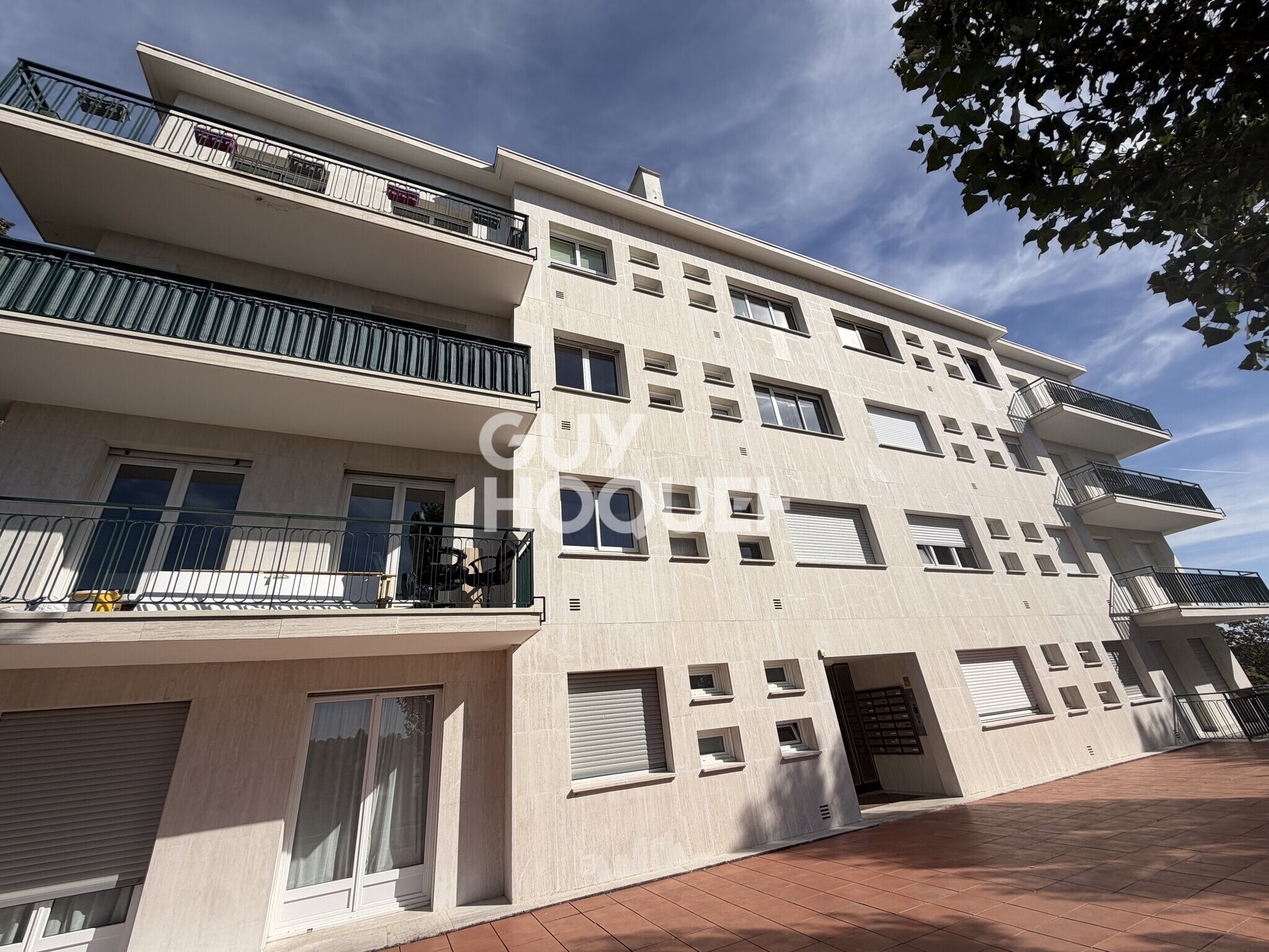 Appartement à louer, 22m², Garches