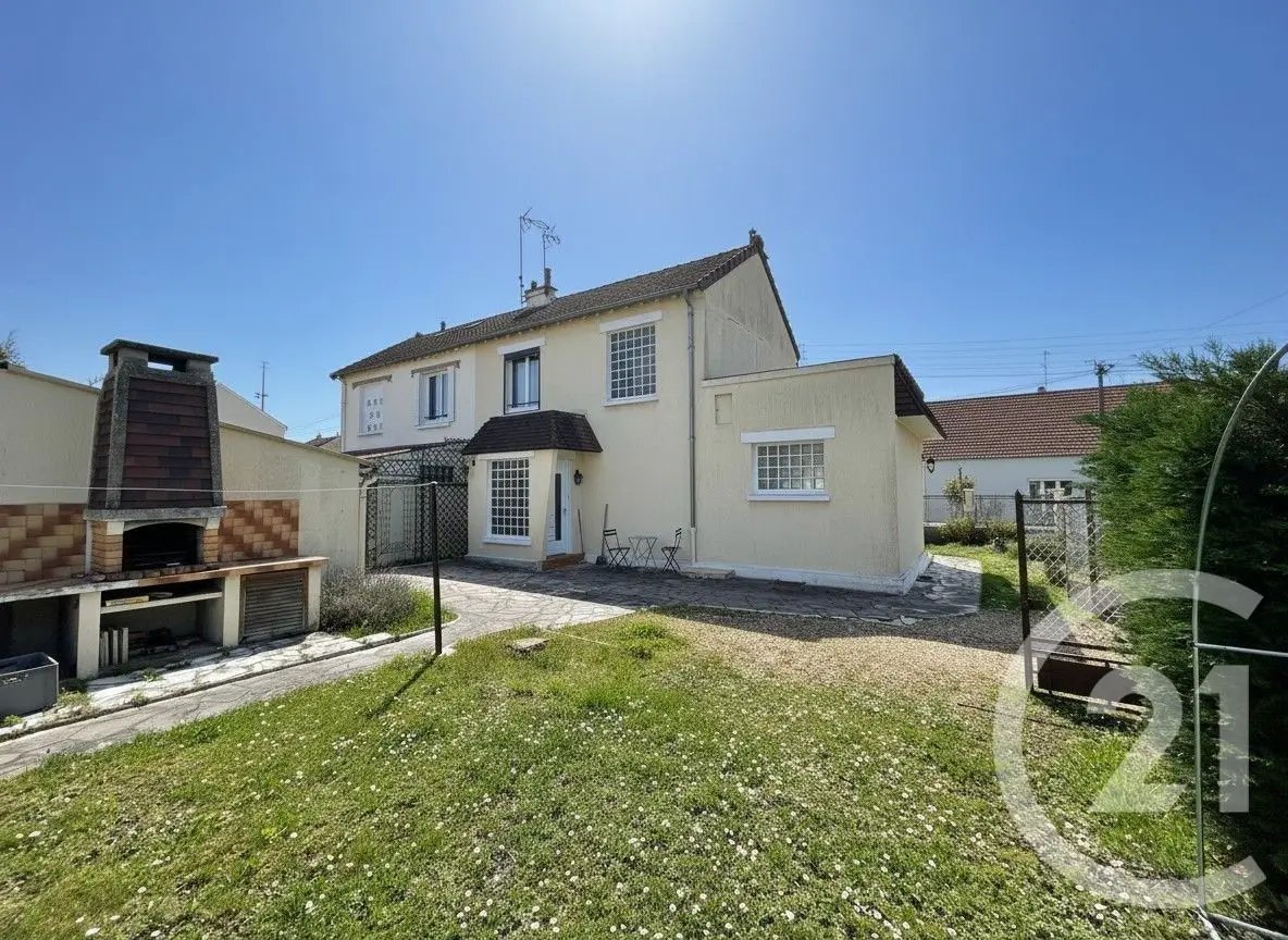 Maison à vendre, 81m², Mours