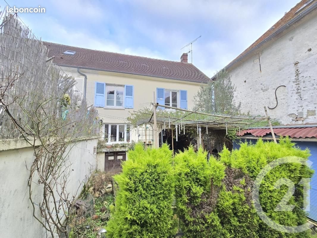 Maison à vendre, 98m², Hénonville