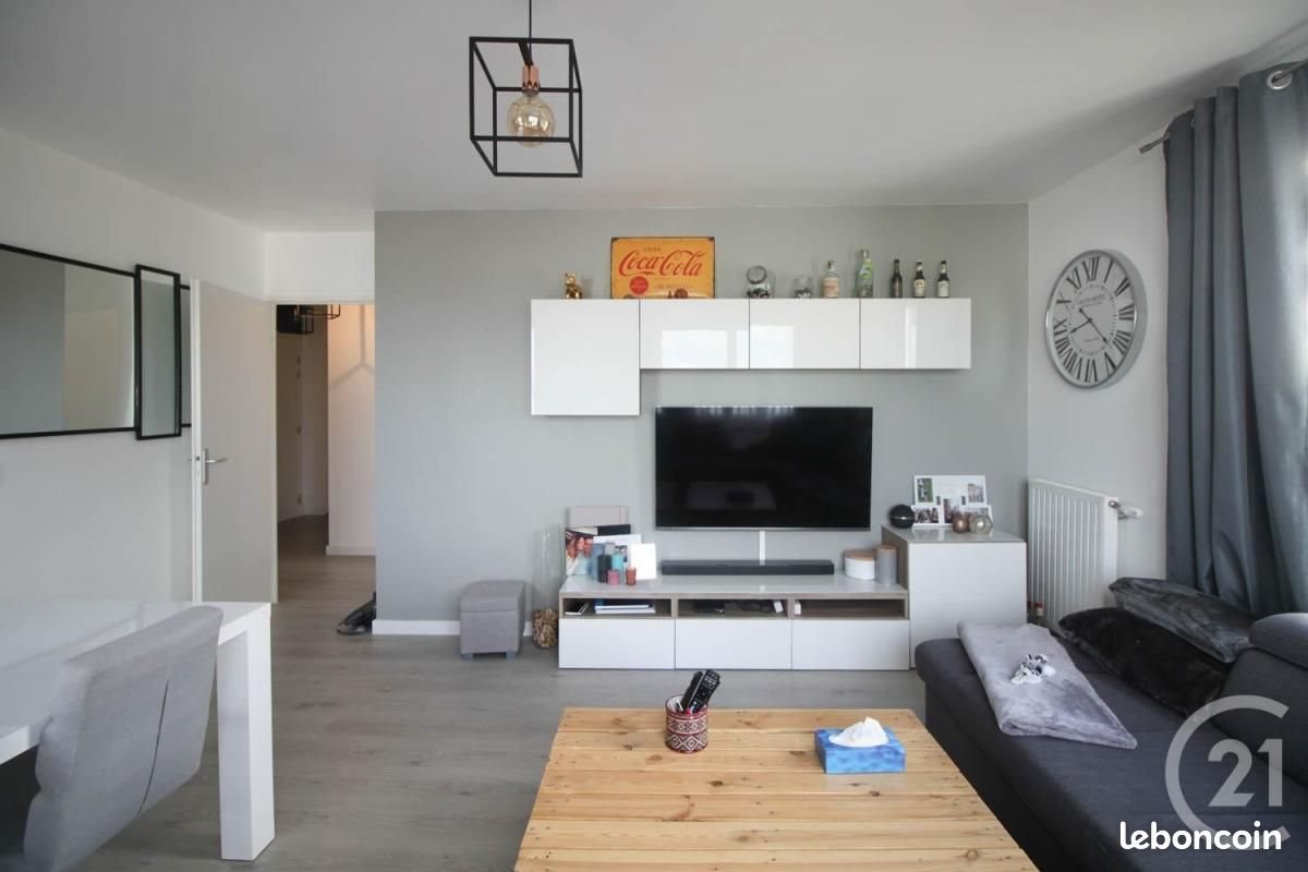 Appartement à louer, 59m², Cergy