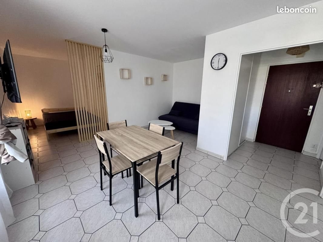 Appartement à louer, 35m², Cergy