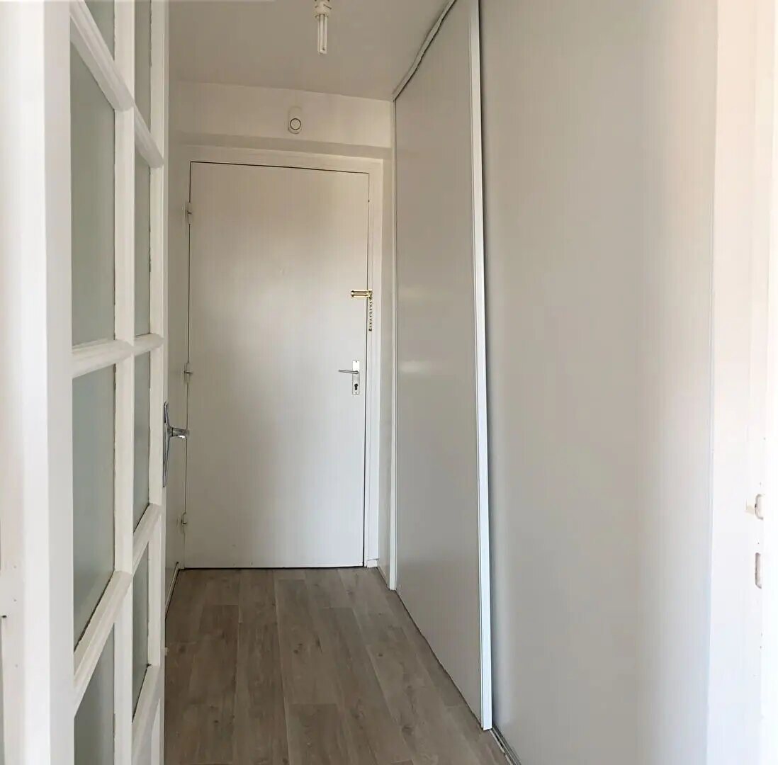 Appartement à louer, 43m², Cergy