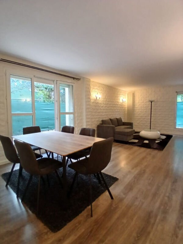 Appartement à louer, 87m², Cergy