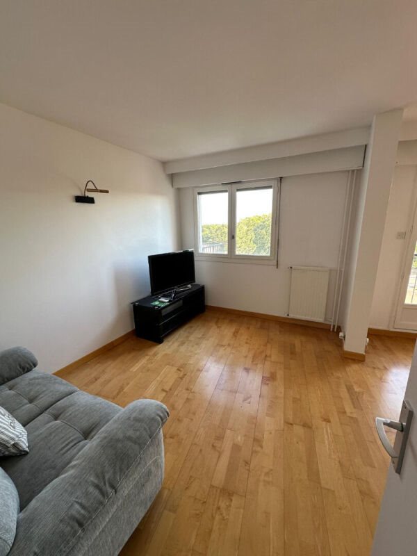 Appartement à louer, 80m², Cergy