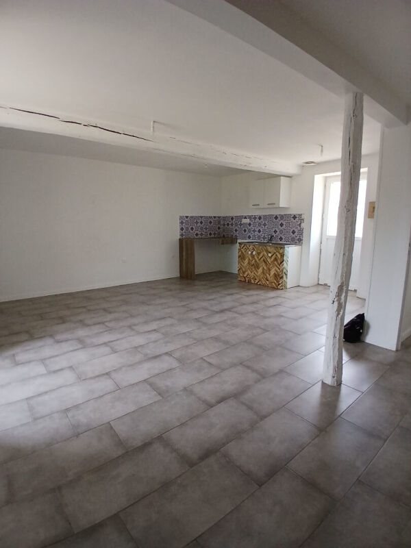 Appartement à louer, 62m², Bray-et-Lû