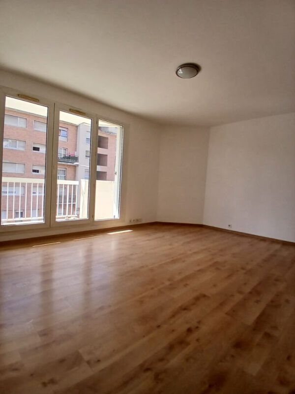 Appartement à louer, 45m², Cergy