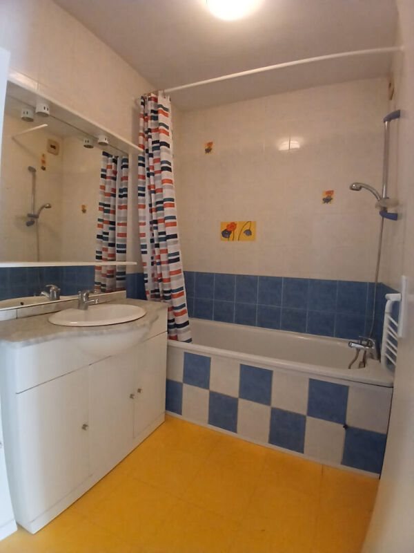Appartement à louer, 45m², Cergy