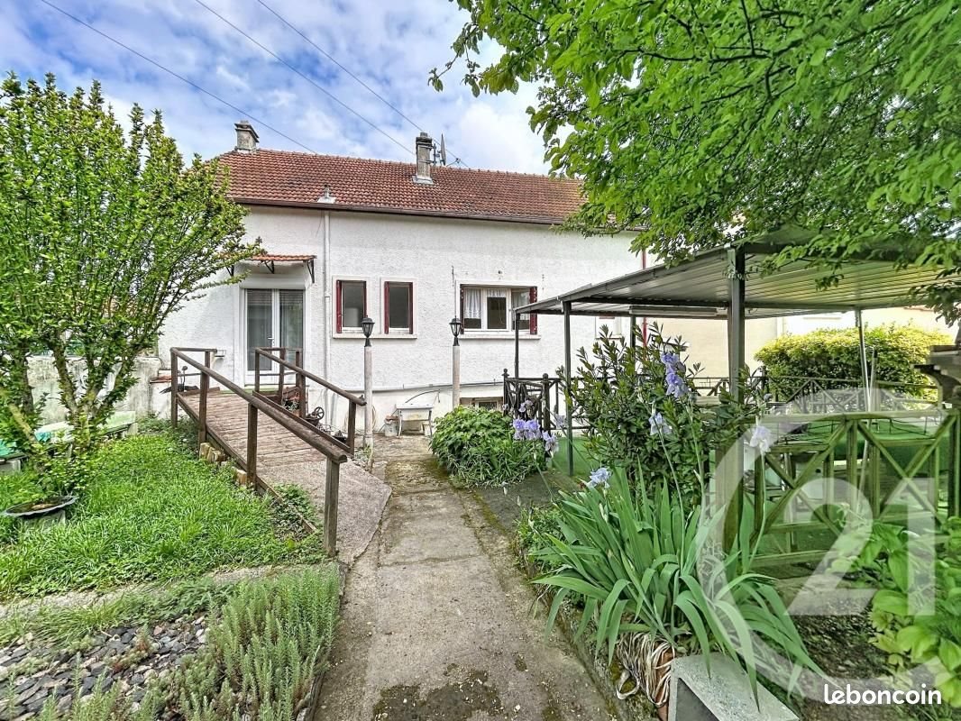 Maison à vendre, 152m², Compertrix