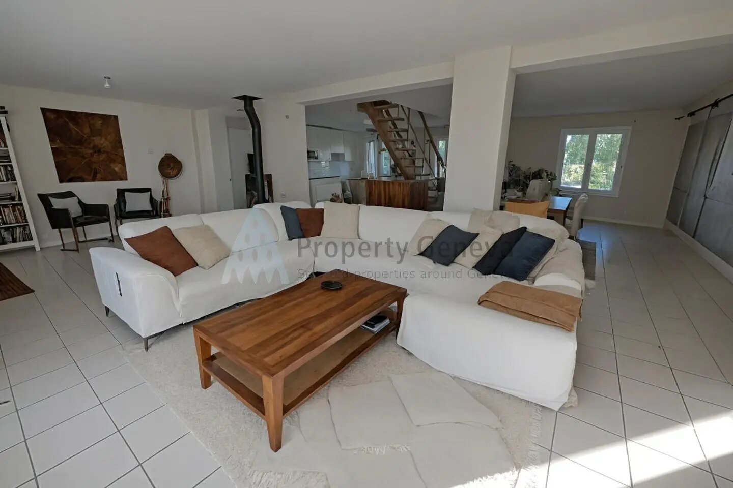 Maison à louer, 250m², Ferney-Voltaire