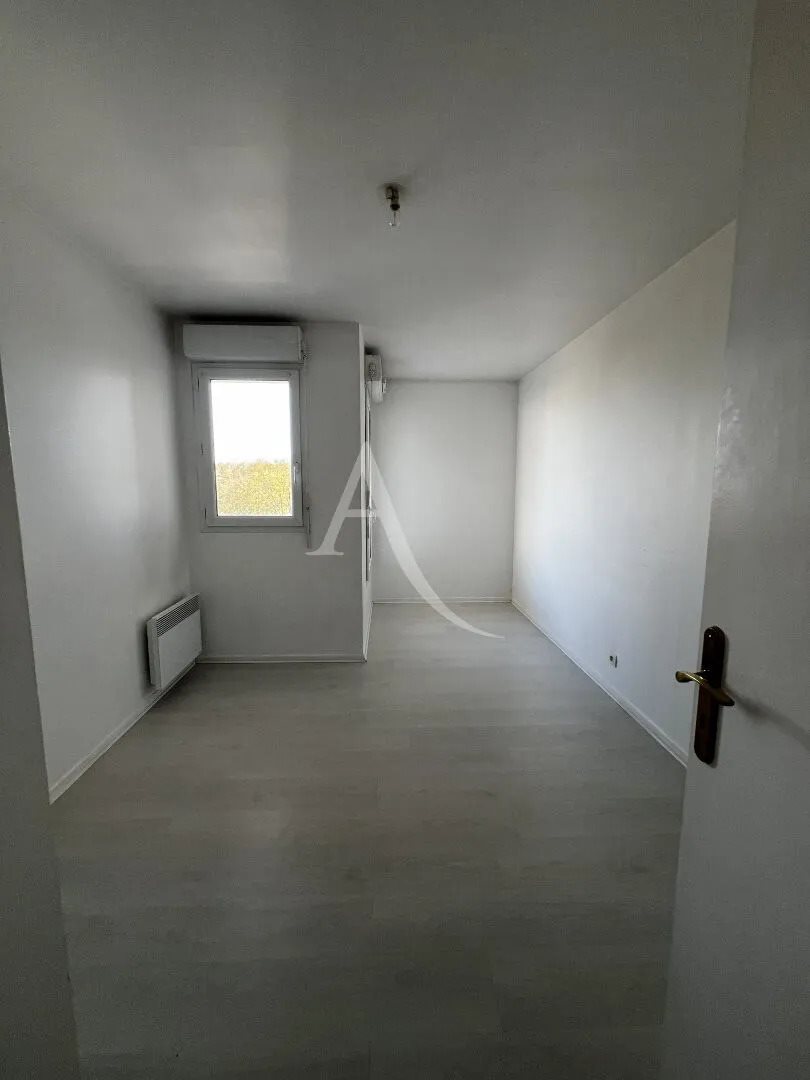 Appartement à louer, 45m², Cergy