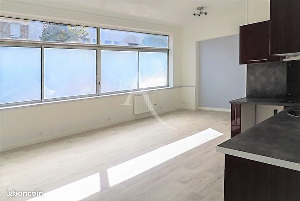 Appartement à louer, 50m², Suresnes