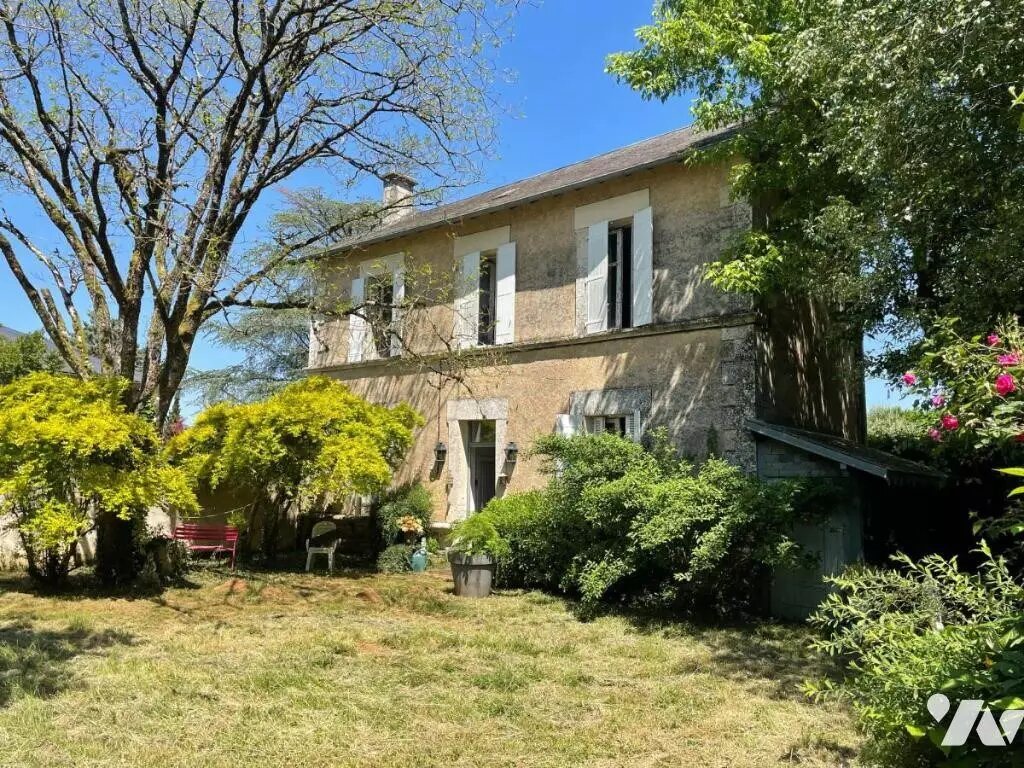 Maison à vendre, 260m², Celle-Lévescault