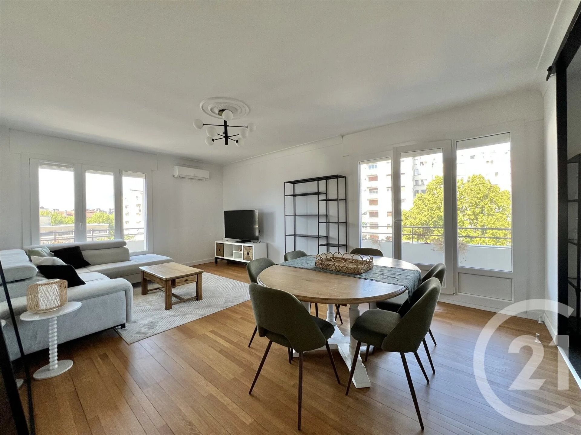 Appartement à louer, 84m², Grenoble