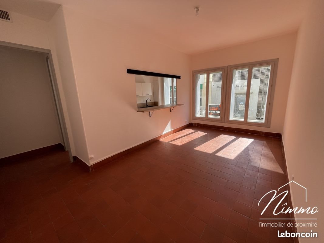 Appartement à louer, 79m², Nîmes