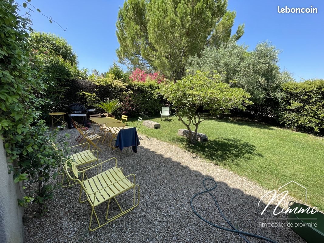 Appartement à louer, 244m², Nîmes