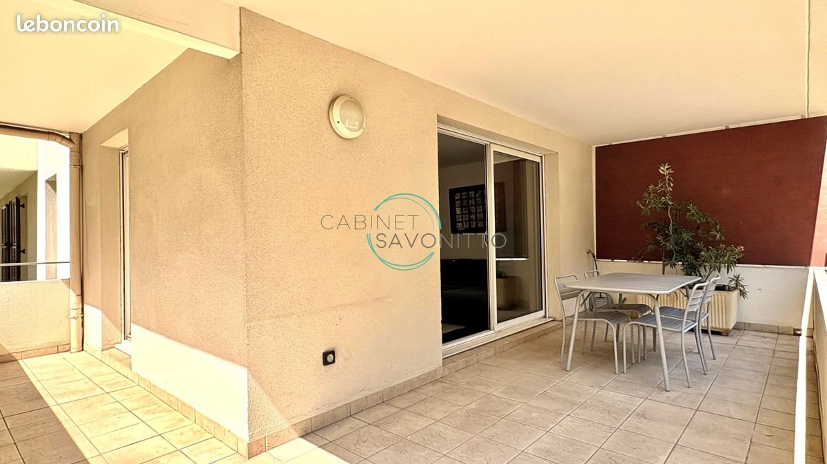 Appartement à louer, 65m², Marseille 8ème