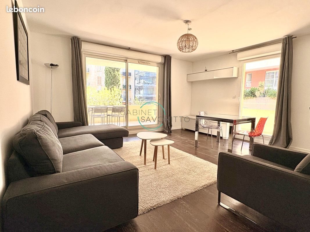 Appartement à louer, 65m², Marseille 8ème