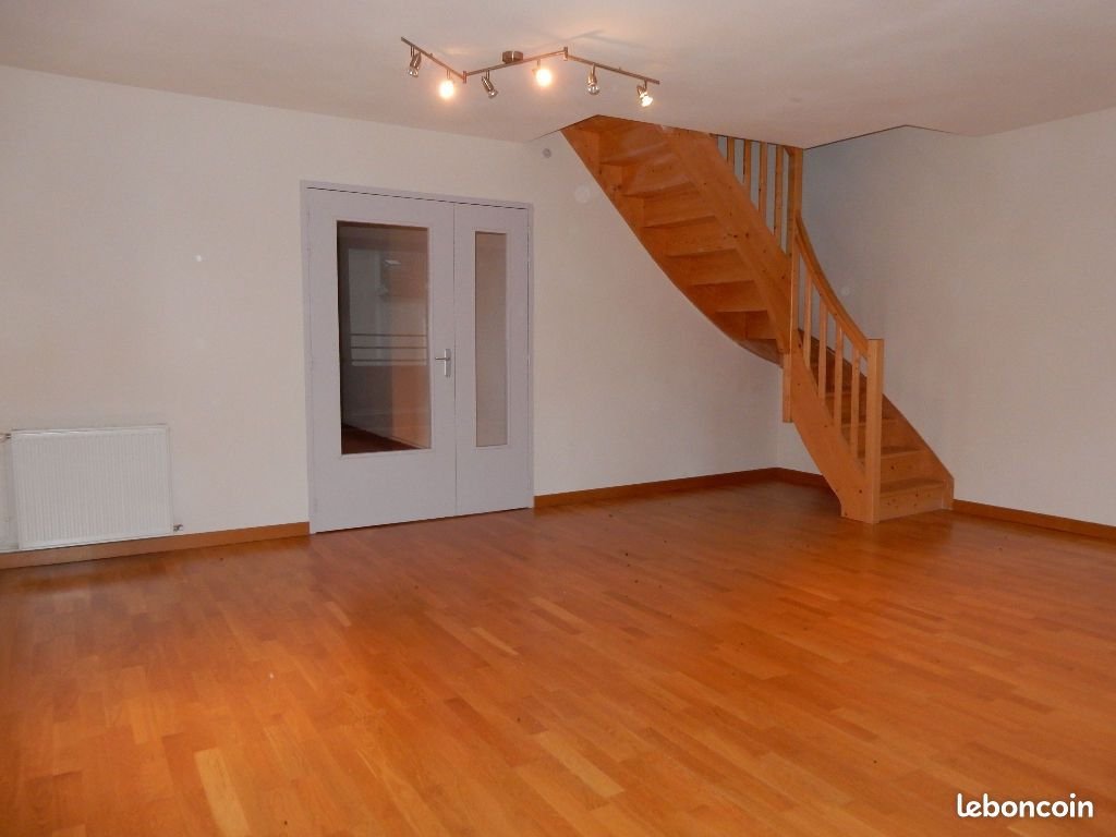 Appartement à louer, 94m², Gondrecourt-le-Château