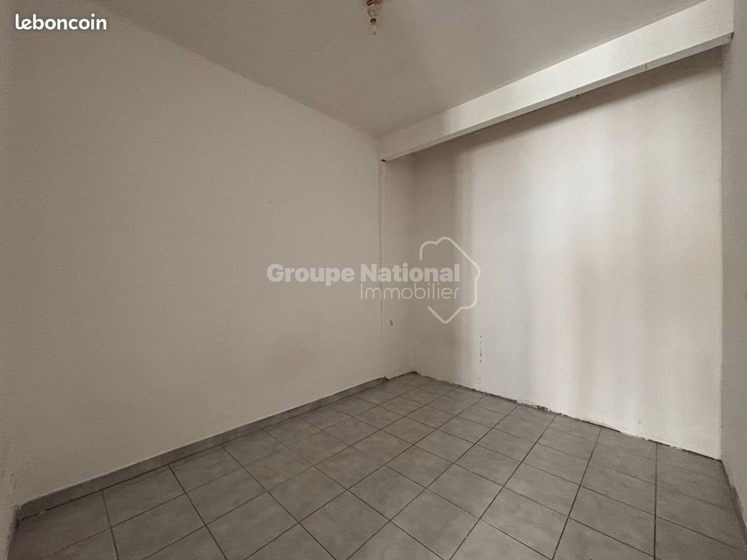Appartement à louer, 31m², Nîmes