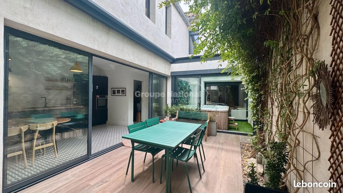 Maison à vendre, 189m², Nîmes