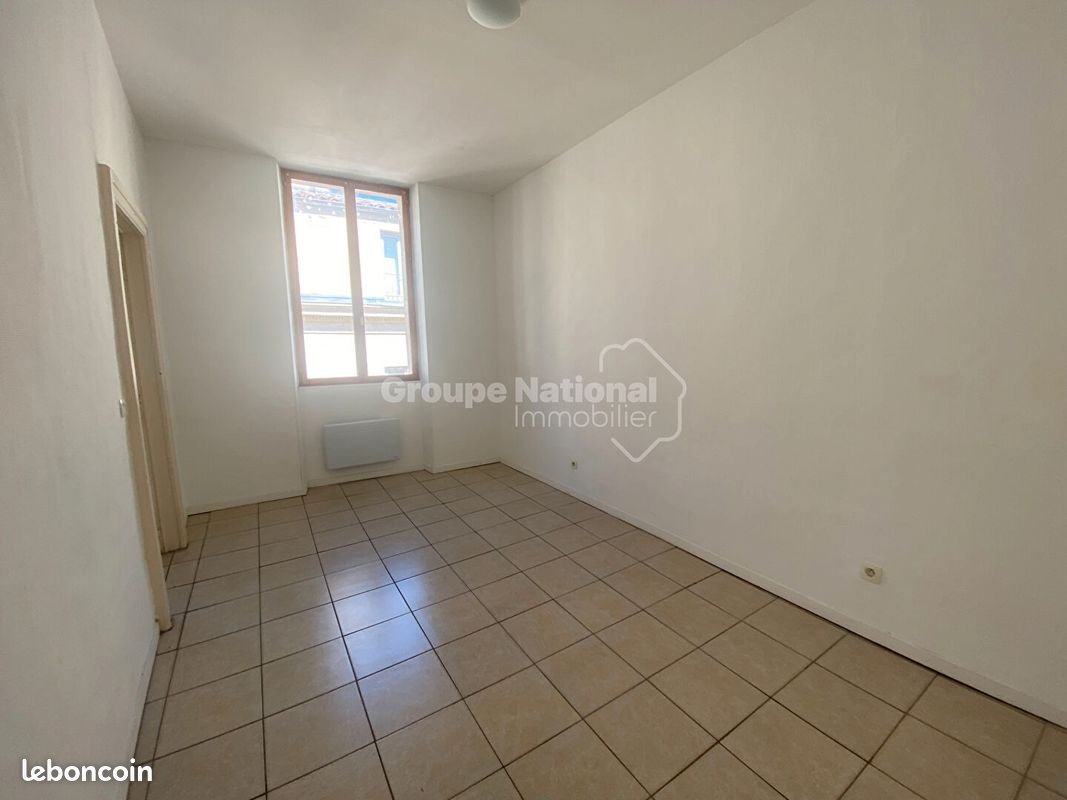 Appartement à louer, 42m², Nîmes