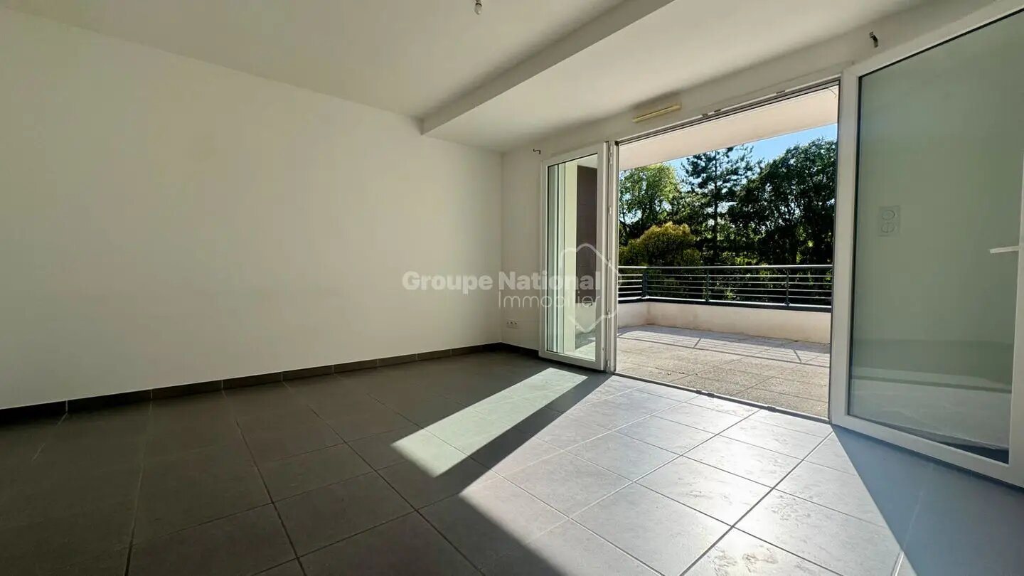 Appartement à louer, 45m², Nîmes