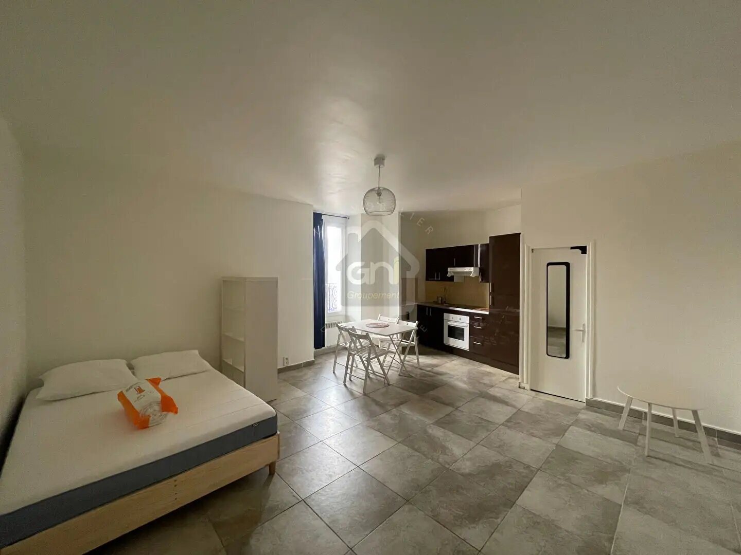 Appartement à louer, 33m², Nîmes