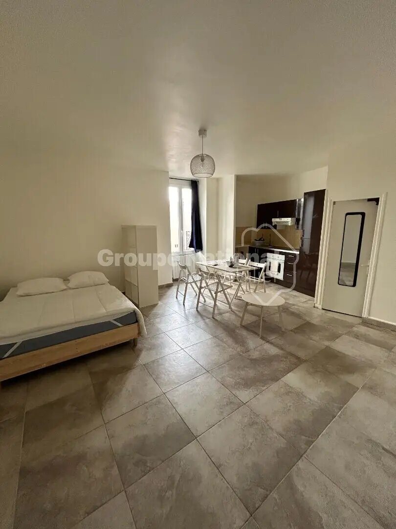Appartement à louer, 33m², Nîmes