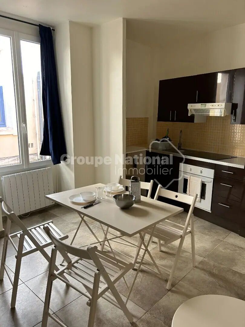 Appartement à louer, 33m², Nîmes