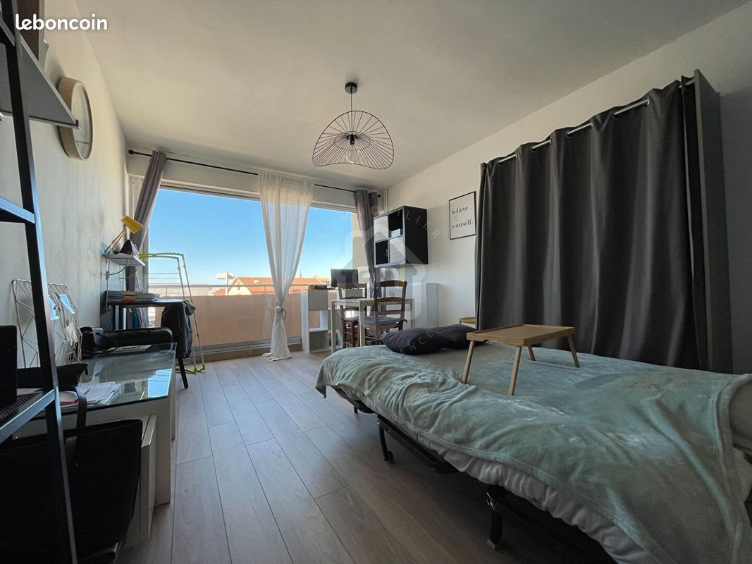 Appartement à louer, 22m², Nîmes