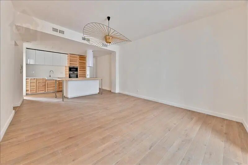 Appartement à louer, 87m², Nîmes