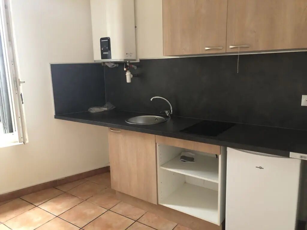 Appartement à louer, 21m², Nîmes