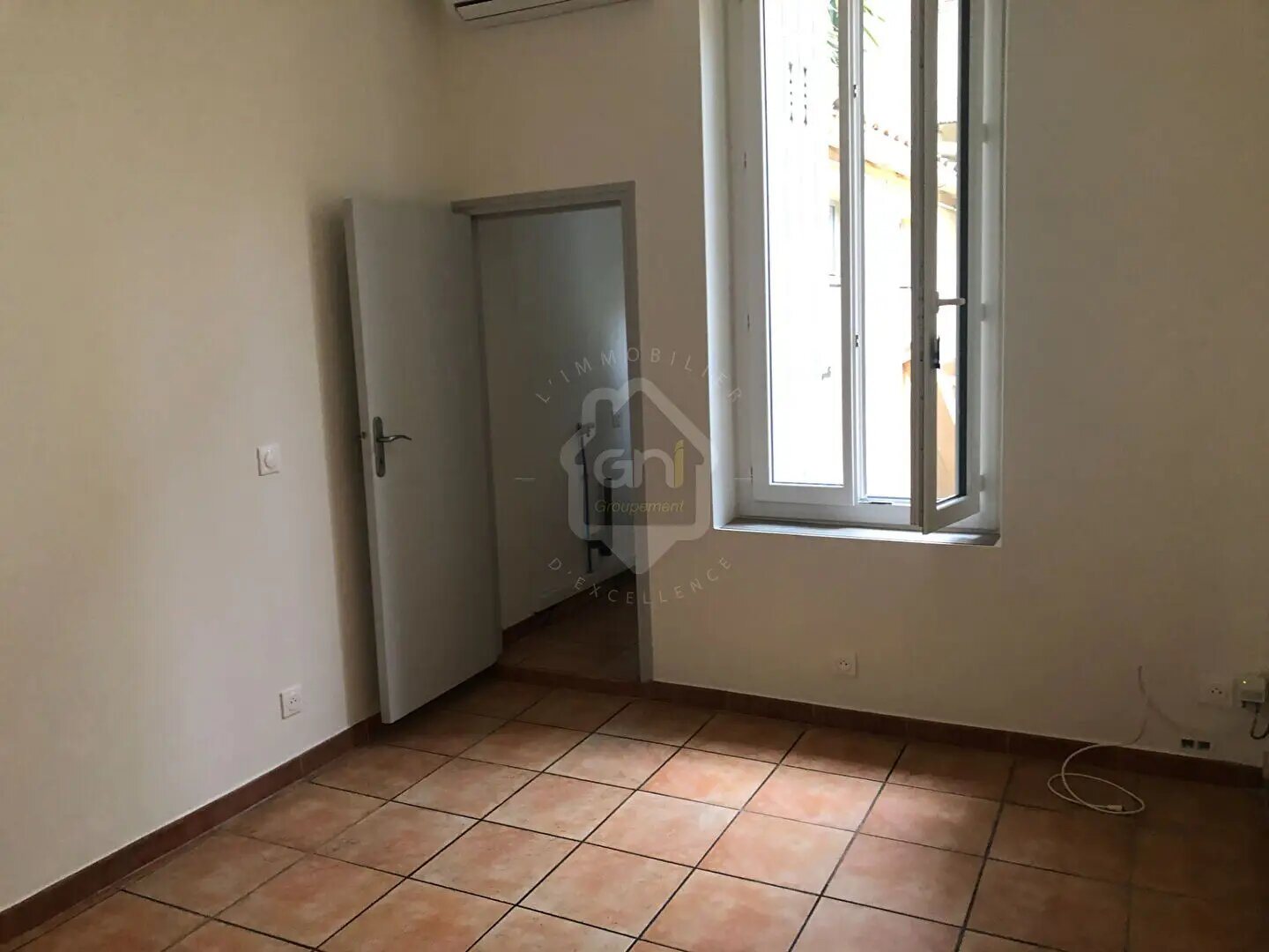 Appartement à louer, 21m², Nîmes
